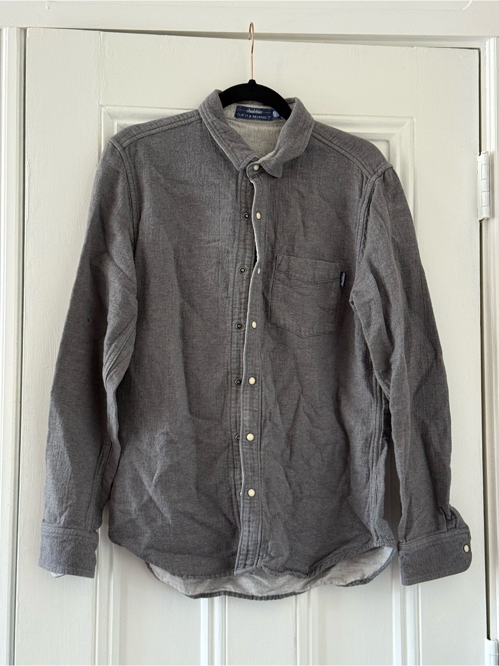 Chubbies The Inside Out Reverse Snap Button Down Shirt Mens Grey Size Medium